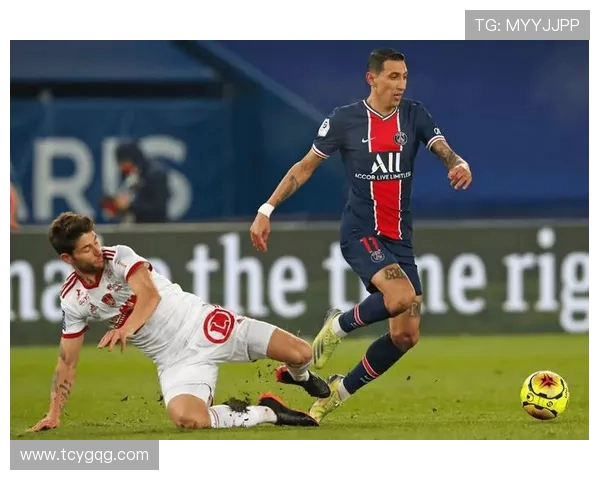 法甲摩纳哥中场调度与球员协作能力